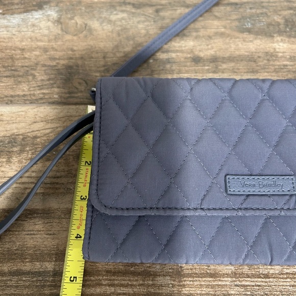 NWT Vera Bradley 3-in-1 Crossbody Bag Purse Wallet + Wristlet Carbon Gray Quilt - Picture 10 of 11